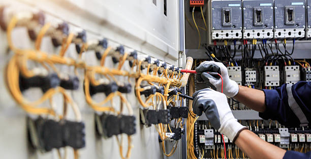 Professional Electrician technician working in Junction City, KS